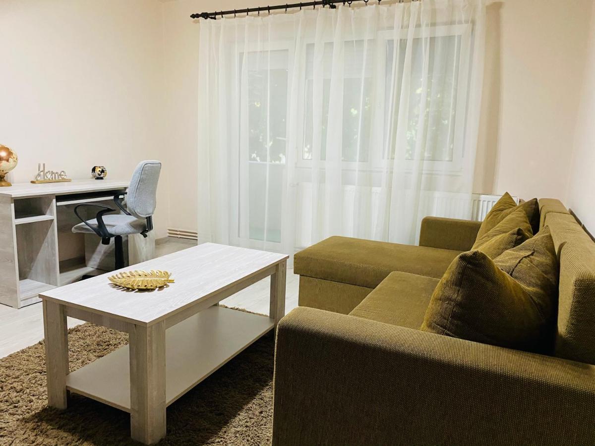 Sellada Apartament - Free Private Parking,Ac,Wi-Fi Carei Eksteriør bilde